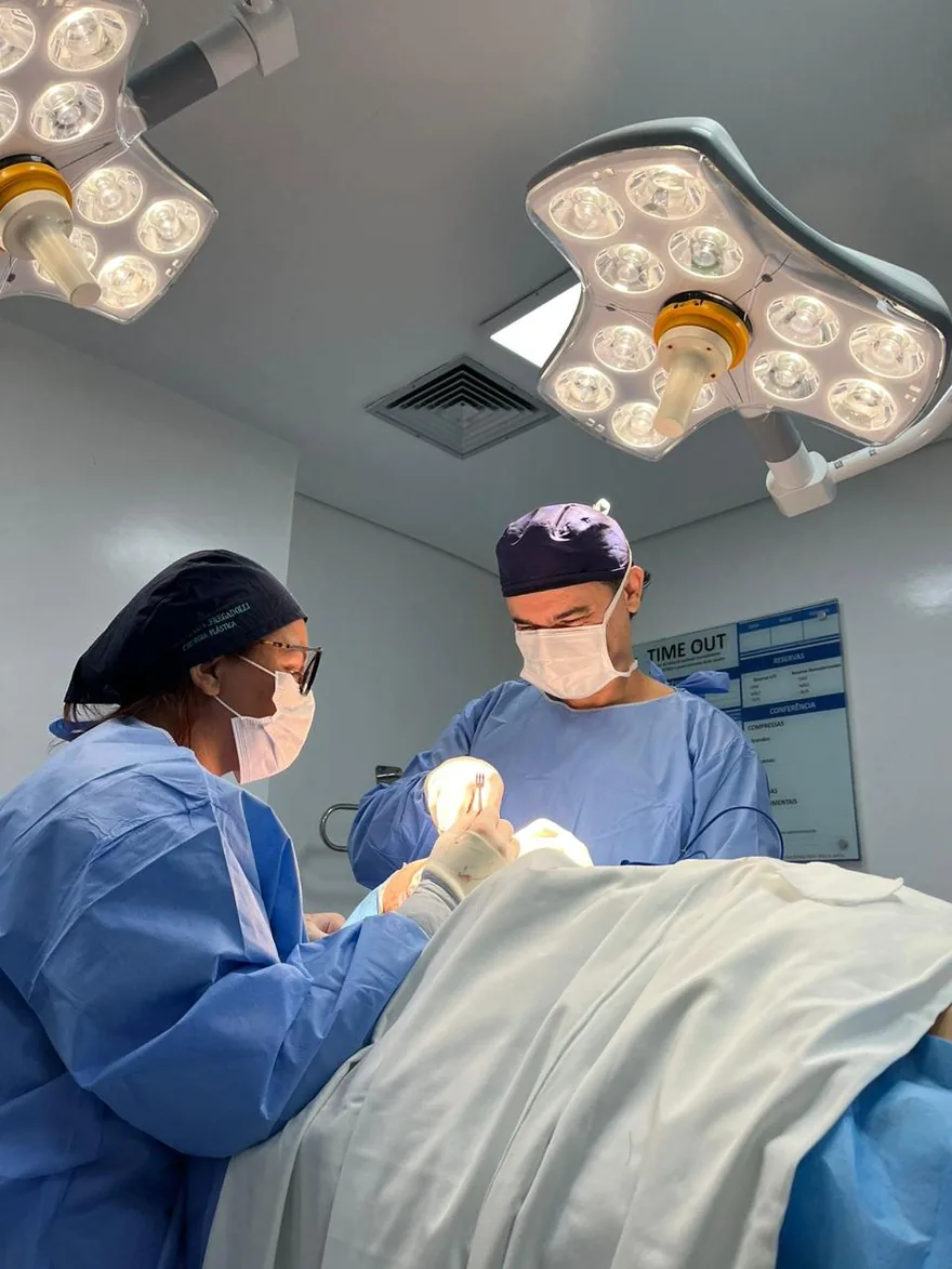 Cirurgia Dr. Leandro Fregadolli